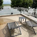 Logis Hotel- Restaurant Le Relais Guillaume De Normandy-Parking Gratuit--Vue Baie Terrasse-Calme-Bornes Electrique-Local Velos Securise Hotel
