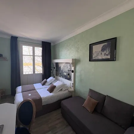 Logis Hotel- Restaurant Le Relais Guillaume De Normandy-parking Gratuit--vue Baie Terrasse-calme-bornes Electrique-local Velos Securise Saint-Valery-sur-Somme