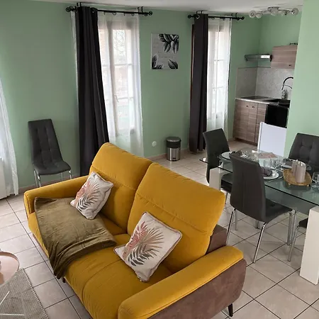 Logis Hotel- Restaurant Le Relais Guillaume De Normandy-parking Gratuit-bornes Electriques-vue Baie Terrasse-calme Saint-Valery-sur-Somme