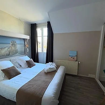 Logis Hotel- Restaurant Le Relais Guillaume De Normandy-parking Gratuit--vue Baie Terrasse-calme-bornes Electrique-local Velos Securise Hotel Saint-Valéry-sur-Somme