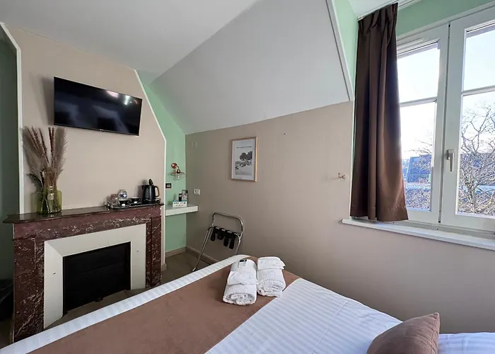 Hotel Logis Hotel- Restaurant Le Relais Guillaume De Normandy-parking Gratuit-bornes Electriques-vue Baie Terrasse-calme Saint-Valery-sur-Somme