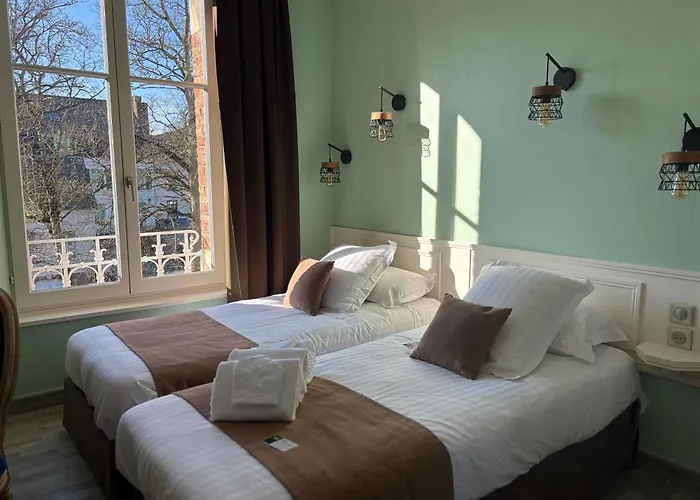 Hotel Logis Hotel- Restaurant Le Relais Guillaume De Normandy-parking Gratuit-bornes Electriques-vue Baie Terrasse-calme Saint-Valery-sur-Somme